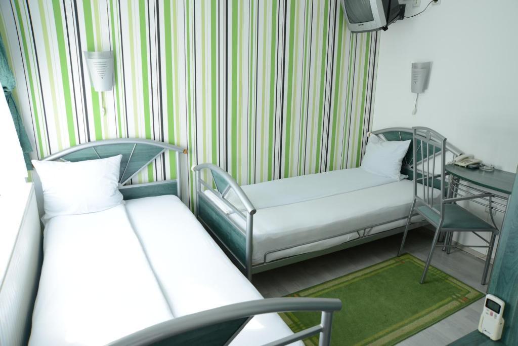 Hotel Zeneva Kragujevac Phòng bức ảnh